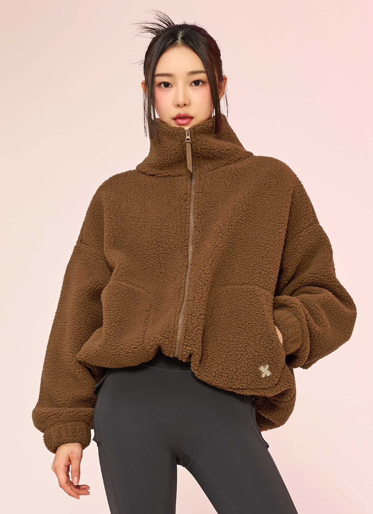 쉐르파 하이넥 점퍼 라이언 상세 이미지 2